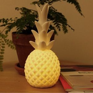 Pineapple LED light